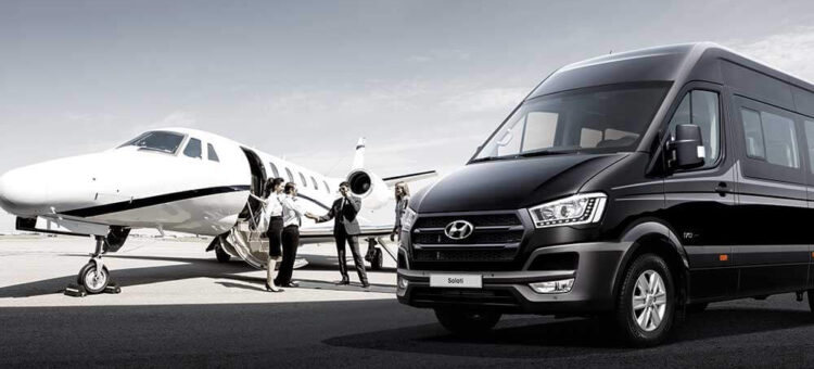 Xe dưa dón sân bay