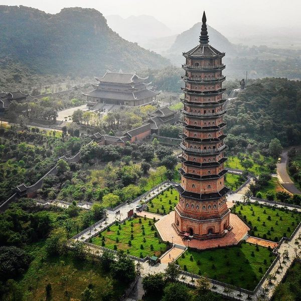 Bái Đính tràng an