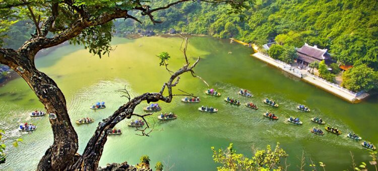 Tràng an sông nước